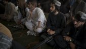EKSPLOZIJA U DŽAMIJI: Novi napad u Avganistanu tokom molitve petkom - strahuje se da ima mnogo žrtava (VIDEO)