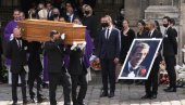 ISPRAĆEN UZ MUZIKU IZ FILMA PROFESIONALAC: U Parizu sahranjen glumac Žan Pol Belmondo