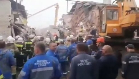 ТРАГЕДИЈА У РУСИЈИ: Три особе погинуле у експлозији гаса! (ВИДЕО)