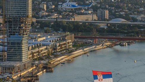 PRESTONICU ĆE NADLETATI HELIKOPTER SA TROBOJKOM: Pripreme za Dan srpskog jedinstva, slobode i nacionalne zastave (FOTO/VIDEO)