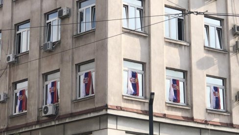 PRIPREME U TOKU: Pogledajte kako izgleda prestonica pred obeležavanje Dana srpskog jedinstva, slobode i nacionalne zastave (FOTO)