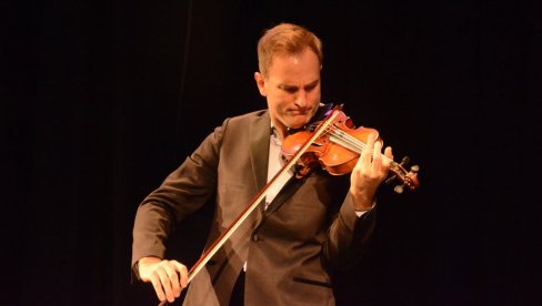 NOVOGODIŠNJI KONCERT SRTEFANA MILENKOVIĆA: Slavni violinista nastupa 9.januara sa Zrenjaninskom filharmonijom