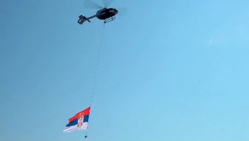 PRELEP PRIZOR: Srpska zastava se vijori nad Beogradom (VIDEO)