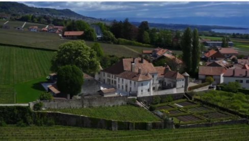 IMA I VINOGRADE I SPA CENTAR: Na prodaju švajcarski dvorac star 800 godina (FOTO+VIDEO)