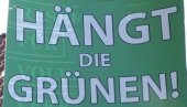 ОБЕСИТЕ ЗЕЛЕНЕ! Узнемирујућа порука на билбордима у Немачкој (ФОТО)