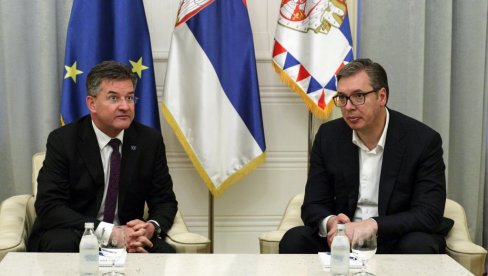 USKORO ĆU OBAVESTITI JAVNOST: Završen sastanak Vučića i Lajčaka, tema situacija na Kosovu i Metohiji