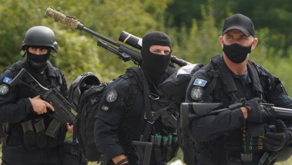 СРУШИО ДОГОВОР У БРИСЕЛУ И ОДМАХ ПРОВОЦИРА: Курти послао 40 возила полиције на север