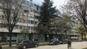 ЈОШ НЕПОЗНАТО КО ЈЕ ИСТАКАО ВОДУ ИЗ СИСТЕМА: Станари зграде у Немањиној улици у Чачку у страху дочекују нову грејну сезону