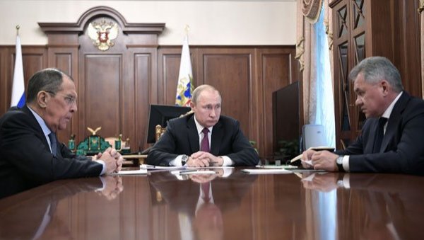 КРИТИКЕ ЗАПАДА ПОМОГЛЕ ПУТИНУ: Трио даје ауторитет јединственој Русији