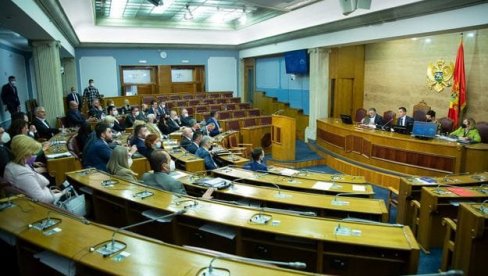 UCENA ČETVORO POSLANIKA: Građanski pokret Dritana Abazovića još nije zauzeo konačan stav o rekonstrukciji Vlade