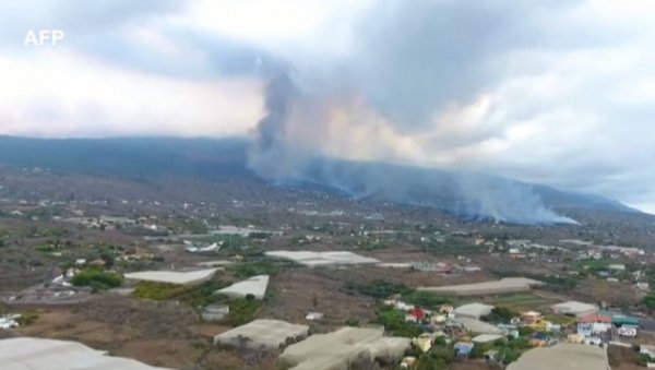 НОВА ДРАМА НА КАНАРИМА:  Додатна евакуација због ерупције вулкана (ВИДЕО)