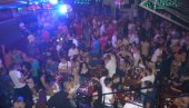 POMAŽU MILENINO LEČENJE: Učesnici studentske žurke u Bijeljini prikupili 5.000 KM