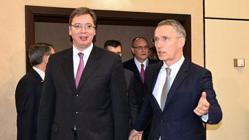 GLASNO ĆUTE DOK BIJU SRBE, A SKOČE ČIM VIDE AVIONE: Predsednik Srbije poručio šefu NATO i predstavnicima EU da naša zemlja nije ugrozila mir