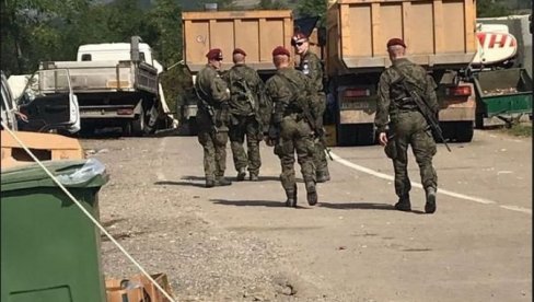 KFOR SE PRENUO - VIDE DA BEOGRAD NE IDE NA BLEF: Vojnici međunarodne misije konačno se pojavili u blizini Jarinja