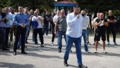I GRADONAČELNIK NA ULICI: Radnici nikšićke Železare najavili radikalizaciju protesta ako država ne pomogne
