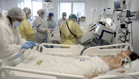 КЛИНИКЕ СПРЕМНЕ ЗА ЦРВЕНЕ ЗОНЕ: Изузетно висок број новозаражених короном пуни болнице широм Србије