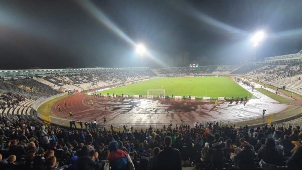 ЦРНО-БЕЛИ ПОНОС: Партизан је против Флоре имао посебну подршку (ФОТО)