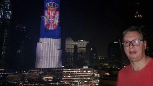 VELIKA ČAST ZA PREDSEDNIKA: Burdž Khalifa obojena u srpsku zastavu! (FOTO/VIDEO)