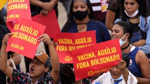 МАСОВНИ ПРОТЕСТИ ПРОТИВ БОЛСОНАРА: У 200 градова Бразила траже смену председника