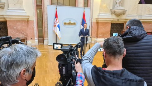 U DECEMBRU JOŠ 20 EVRA: Ministar Mali o novoj pomoći građanima