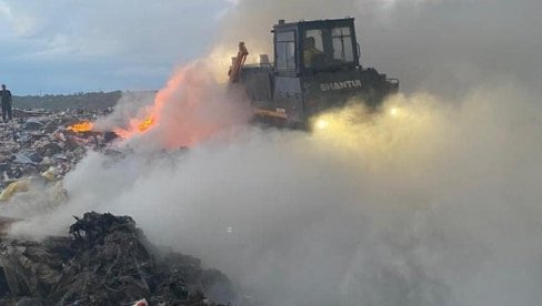 PONOVO GORI „JEREMIJINO POLJE“: Još jedan požar na deponiji, vatrogasci na terenu