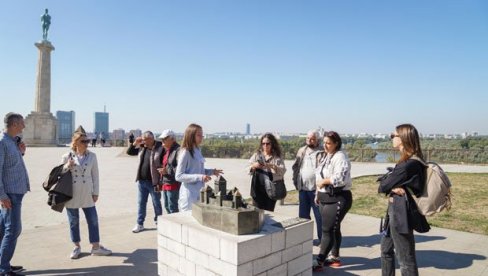 SNAGA I SLOBODA BEOGRADA: Finale grčko-srpske likovne kolonije Argostoli 2021 večeras na izložbi u Domu Omladine