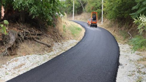 RADOVI U GROCKOJ: Novi asfalt u Kamendolu