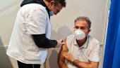 DRUGAČIJI REŽIM VAKCINACIJE TOKOM HLADNIJE SEZONE: Direktor ZC Vranje primio treću dozu vakcine i najavio izmene