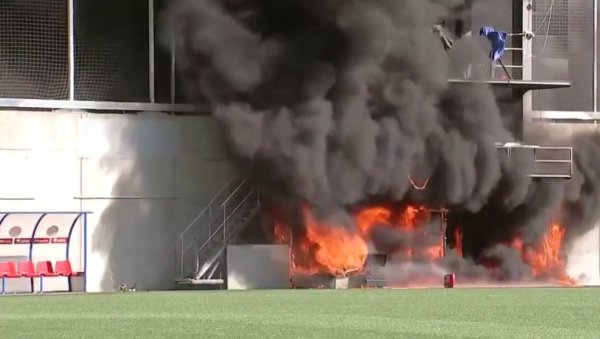 ПРЕД ГОСТОВАЊЕ ЕНГЛЕЗА: Ватра на Националном стадиону у Андори (ВИДЕО)