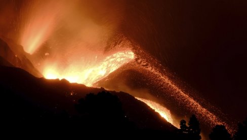 СТРУЧЊАЦИ УПОЗОРАВАЈУ: Вулканска ерупција може да уништи град Гриндавик у близини Рејкјавика