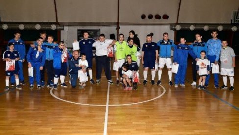 ЛЕП ГЕСТ ЗВЕЗДЕ: Црвено-бели подржали особе ометене у развоју