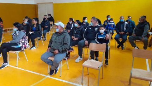 CELA OSMOLETKA ZA TRI GODINE: U Pirotu ponovo otvorena osnovna večernja škola za odrasle koju pohađaju kandidati iz čitavog okruga