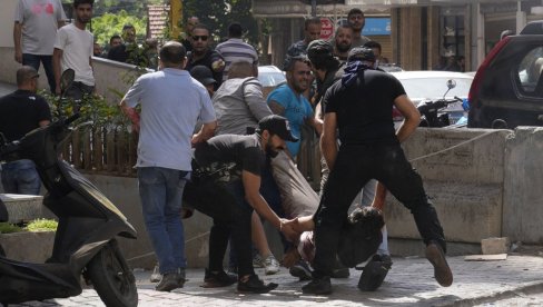 SNAJPERIMA PO DEMONSTRANTIMA: Najveće nasilje u Libanu u poslednjoj deceniji, ubijeno pet osoba u glavnom gradu