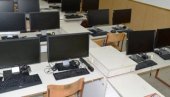 DONACIJA ŠKOLI: Dvadeset računara unaprediće rad obrazovne ustanove u Rekovcu