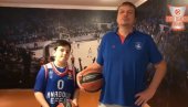 NEVEROVATAN POTEZ OMRAŽENOG TRENERA U SRBIJI: Uveo 11-godišnjeg sina u stručni štab Efesa, pa pokazao umeće sa loptom  (VIDEO)