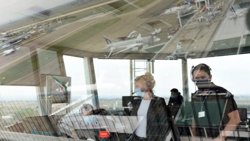 СИНДИКАТ КОНТРОЛЕ ЛЕТЕЊА У ШТРАЈКУ: Законска обустава рада до 30. септембра