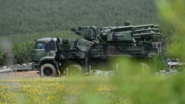 ЗАГРМЕО „ПАНЦИР С”: Моћни руски ПВО систем на војној вежби у Србији