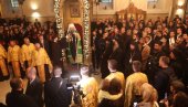 DOČEKALI GA BROJNI VERNICI: Patrijarh Porfirije prvi put u Sarajervu (FOTO)