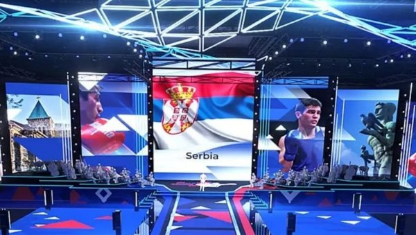 РУСИ БОКСУЈУ ЗА СРБИЈУ: Петорица боксера из Русије поносно носе српску тробојку