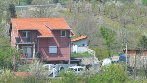 НА СУЂЕЊУ БЕЛИВУКУ: Приказане фотографије из скривене просторије у Ритопеку