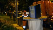 SORTIRANI OTPAD U ISTI SMEĆARAC: I kad sugrađani odvajaju reciklabile, sve smeće završi u jednom kamionu