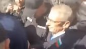 MINISTAR DOBIO ŠAMAR! Incident na protestu antivaksera u Bugarskoj (VIDEO)