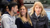 DIJANA I JELENA NISU U DOBRIM ODNOSIMA? Novak između majke i supruge: Đoković fotografijom demantovao sve i pokazao ko su njegove kraljice
