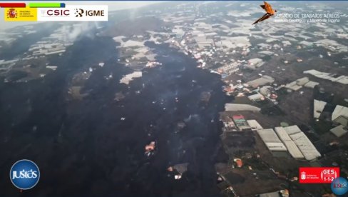ŠOKANTNI SNIMCI DRONOM SA LA PALME: Turistički biser nestaje u vatri i pepelu (VIDEO)