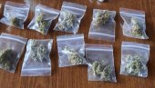 UHAPŠEN MLADI DILER SA VOŽDOVCA: U stanu pronađeno skoro 4 kg marihuane