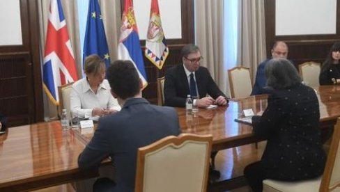 PREDSEDNIK SE SASTAO SA ŠAN MAKLEOD: Vučić razgovarao sa ambasadorkom Ujedinjenog Kraljevstva (FOTO)