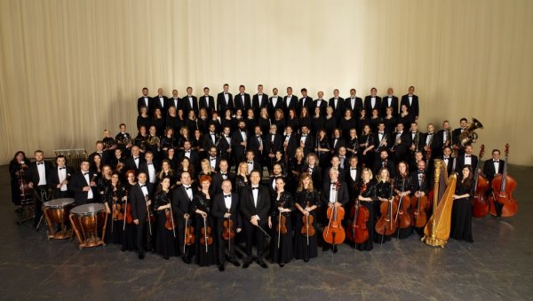 ЗВАРШАВАЈУ СЕ НОВОСАДСКЕ МУЗИЧКЕ СВЕЧАНОСТИ: Моцартов реквијем изводе хор и симфонијски оркестар РТС