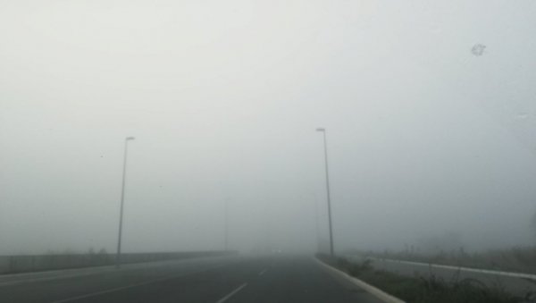 УПОЗОРЕЊЕ ЗА ВОЗАЧЕ: Очекује се магла на путевима, саобраћај умерен