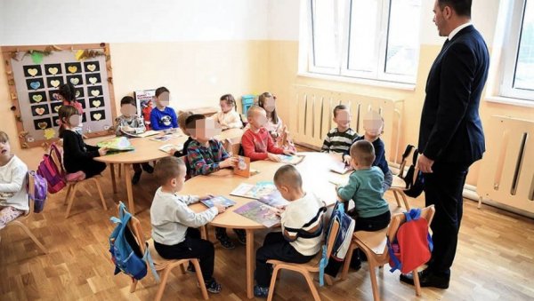 РАДОСТ ЗА 24 МАЛИШАНА:  У Лађевцима код Краљева отворена нова предшколска група