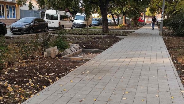 РАДОВИ НА УРЕЂЕЊУ НЕГОТИНА: Насеље Борска добија нове пешачке стазе